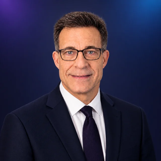 Portrait of Marc Glasser